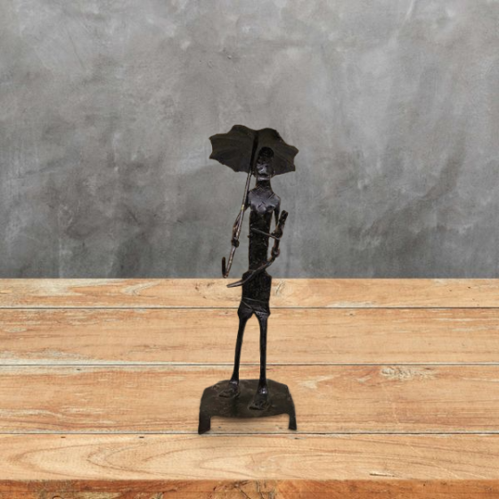 Showpiece Wrought Iron Girl With Umbrella 
