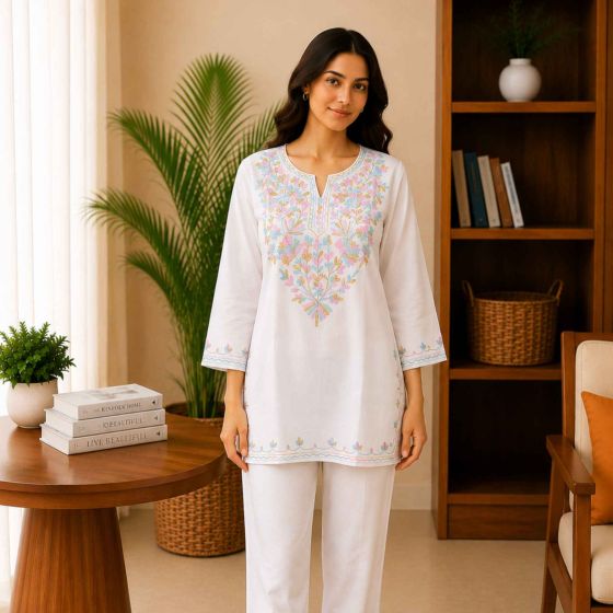 Cotton Short Kurti || White Colour || XS size || Saras Aajeevika