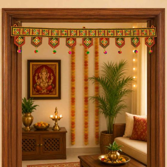 Kachchh Toran Paan Patti Design 3 ft || Maroon Colour || Saras Aajeevika