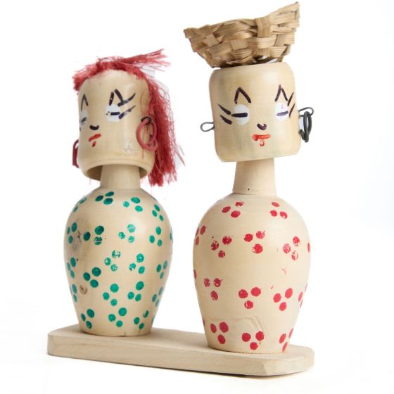 Handcrafted Wooden Thanjavur Couple Dolls – Traditional Village Women Decor