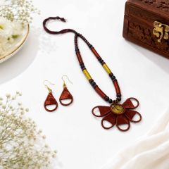 Dhokra Brass & Copper || Necklace & Earring Set with Flower Pendant || Size 9.8 inch || Golden Copper Colour || Saras Aajeevika
