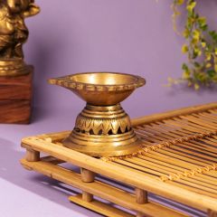 Elegant Antique Brass Single Deepak| Puja Essentials |Handmade Brass Deepak | Single Deepak on Stand